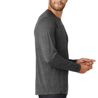 New Era Heritage Blend Long Sleeve Crew Tee, Black Heather, Right Sleeve view