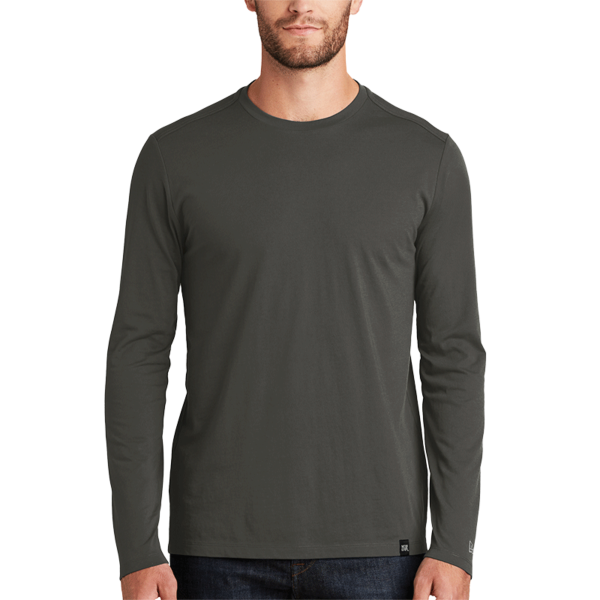New Era Heritage Blend Long Sleeve Crew Tee, Graphite, Front view