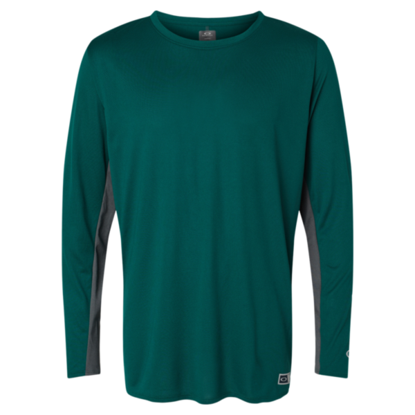 Oakley Men's Team Issue Hydrolix Long Sleeve T-Shirt, Team Fir, Front view