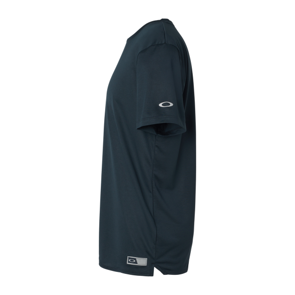 Oakley Men's Team Issue Hydrolix T-Shirt, Blackout, Left Sleeve view